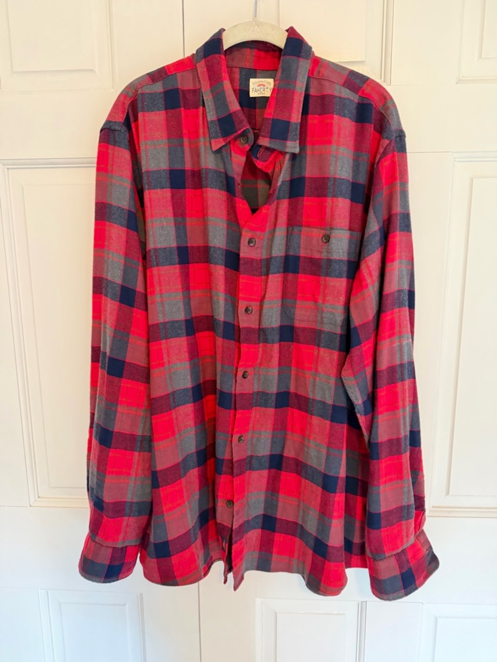 Faherty Men's XXL Red Gray Plaid Flannel Button Front Shirt Soft Casual